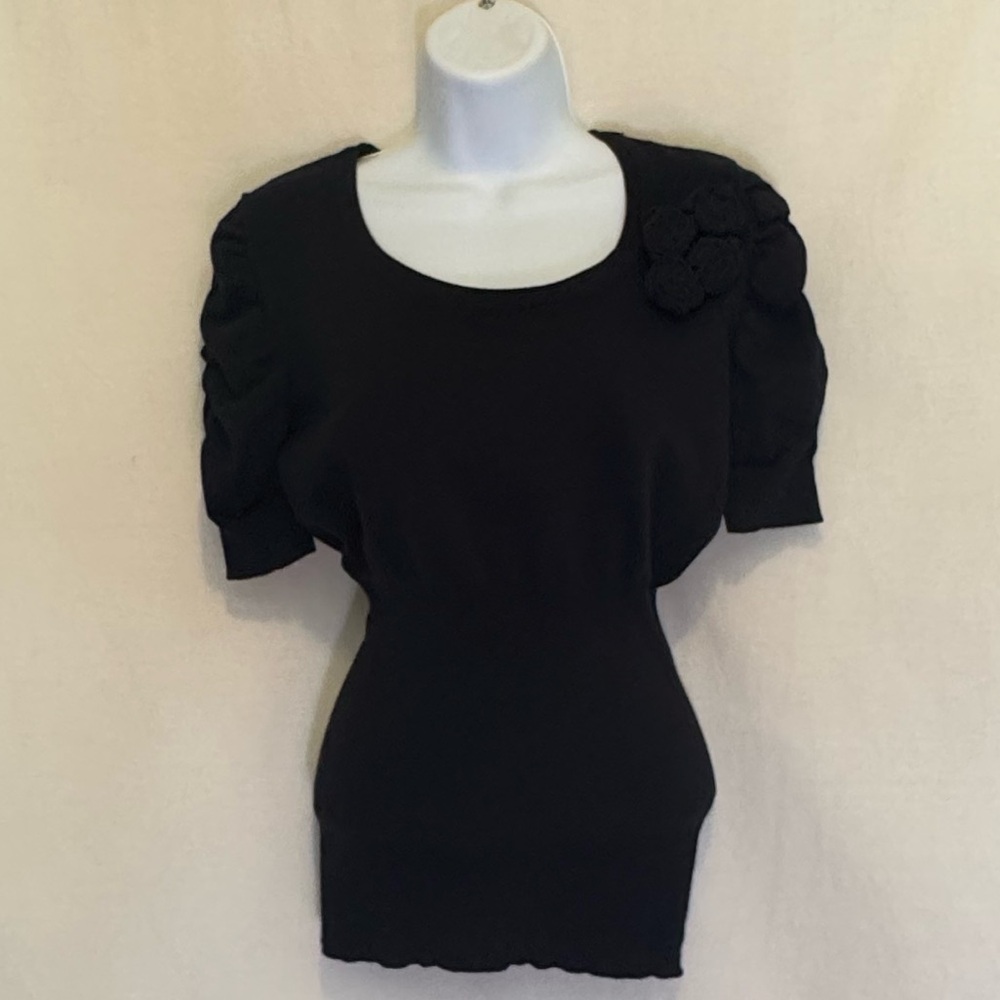 H-50 Questions by Say What? Black Short Sleeve Pullover Sweater Size M